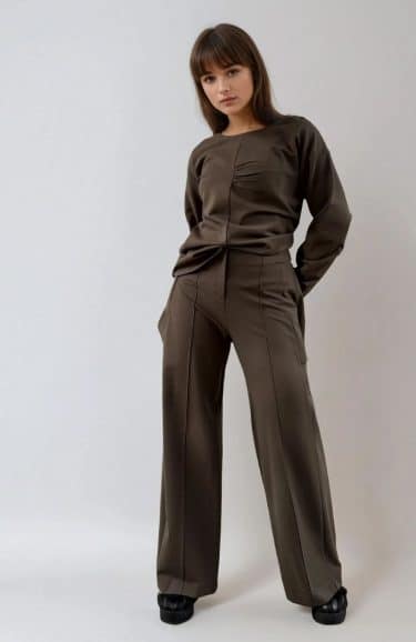 Viscose-blend top, bold design, modern silhouette, sleek texture ? Elsewhere Fashion