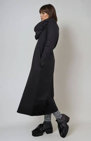 Viscose-blend dress, soft drape, flattering fit, elegant silhouette ? Elsewhere Fashion