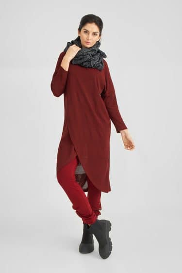 Overlap tunic, curved diagonal cut, dropped shoulder, round neckline ? Elsewhere Fashion