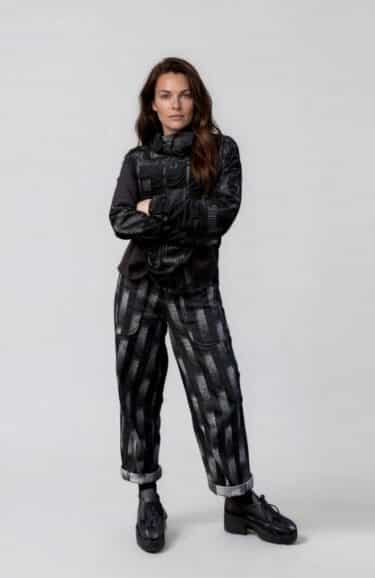 Loose fit viscose jersey top with rib contrast and gathered front ? Elsewhere Fashion